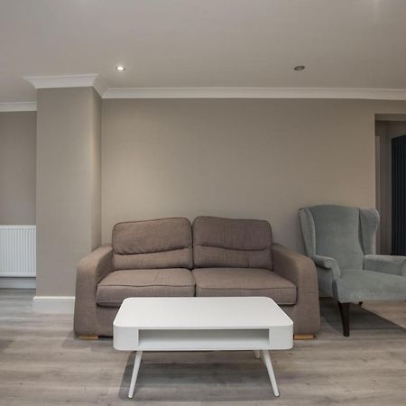 Surbiton Riverside Central Kingston Flat 1B מראה חיצוני תמונה